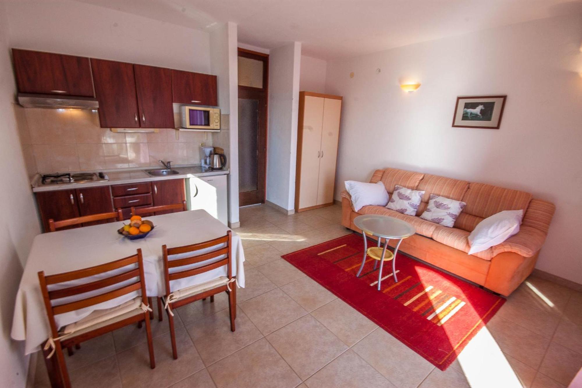 Apartments Rosanda Pakoštane Exterior foto